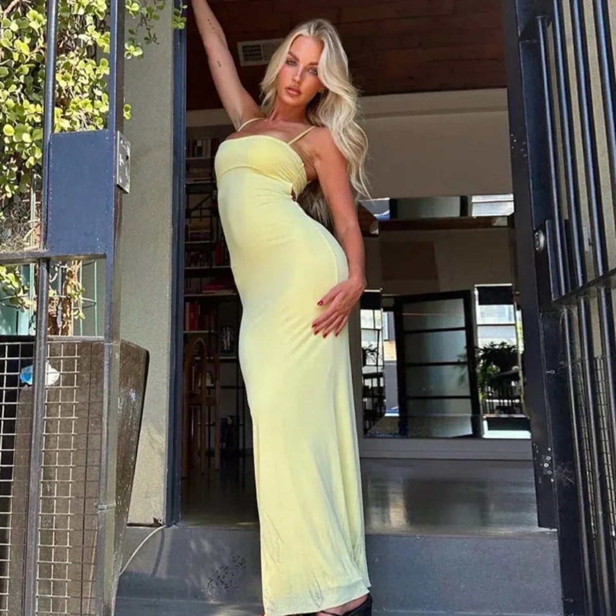 Bodycon_Maxi_Dress_5.jpg